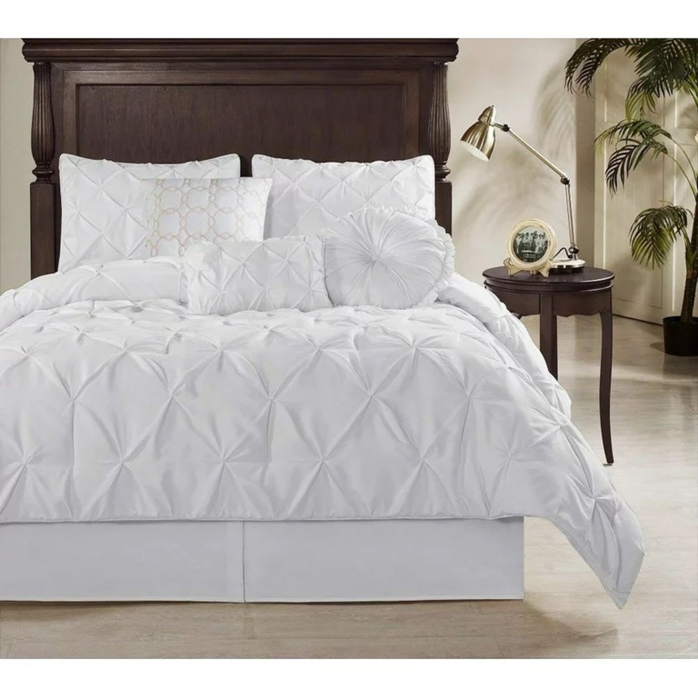Queen comforter set